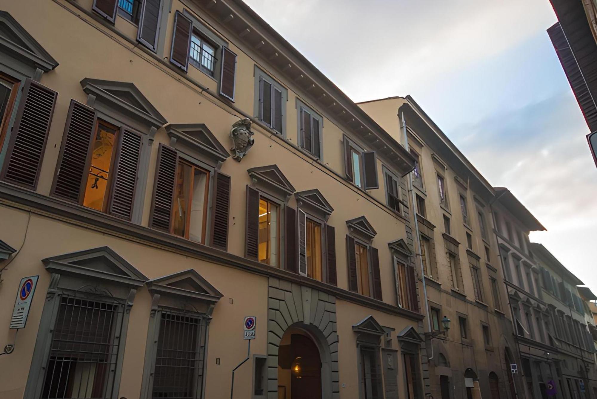Hotel Lungarno Ponte Vecchio à Florence Extérieur photo